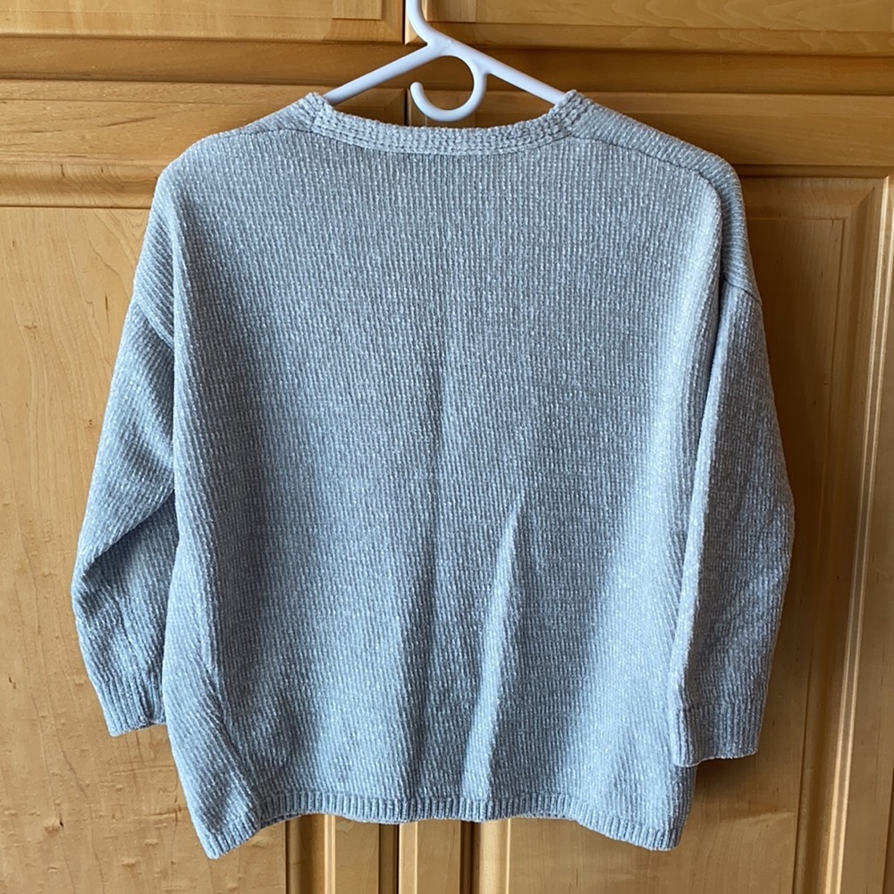 Express Sweater - Picture 6 of 6